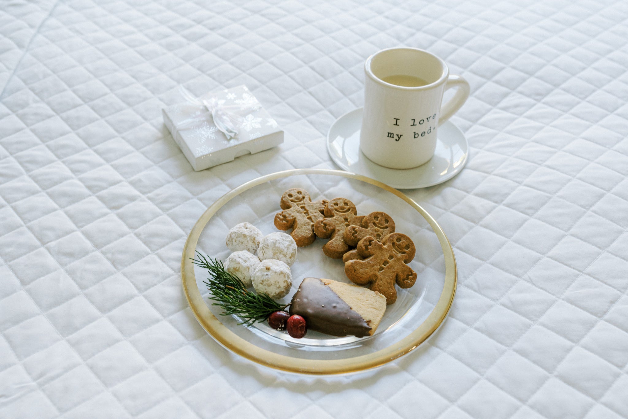 Gingerbread cookies with festive decorations